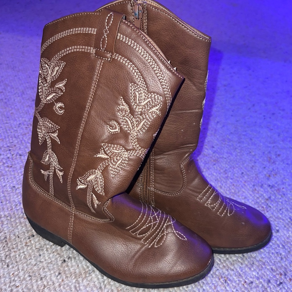 Girls riding boots